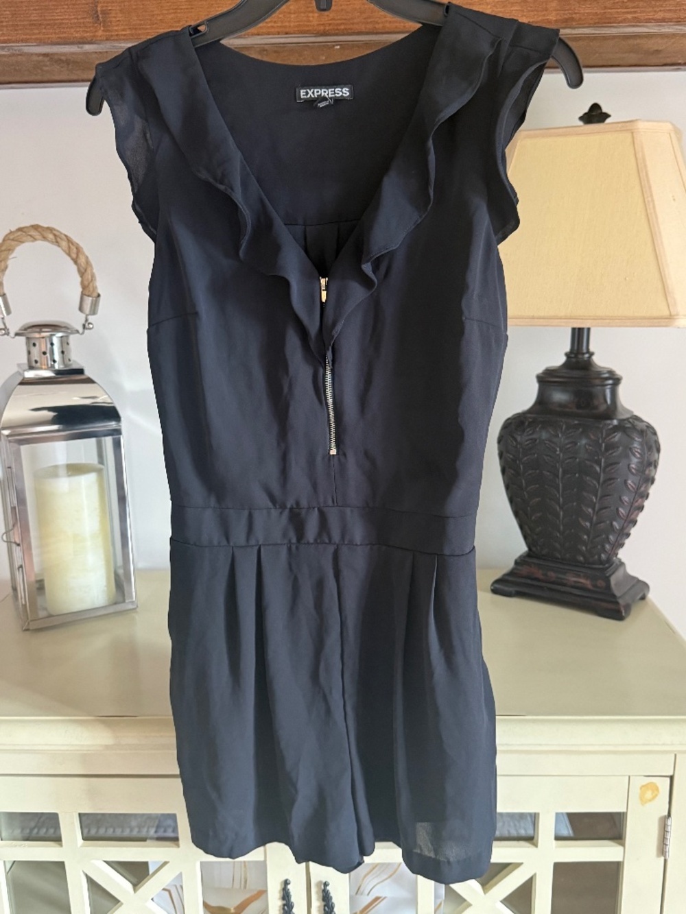 Express Women's Black Playsuit-Romper - Size 6